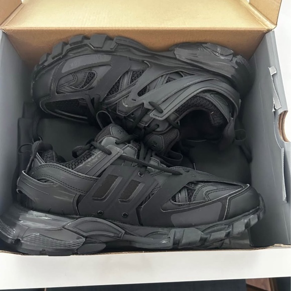 Balenciaga Tracks 43 - Picture 1 of 8